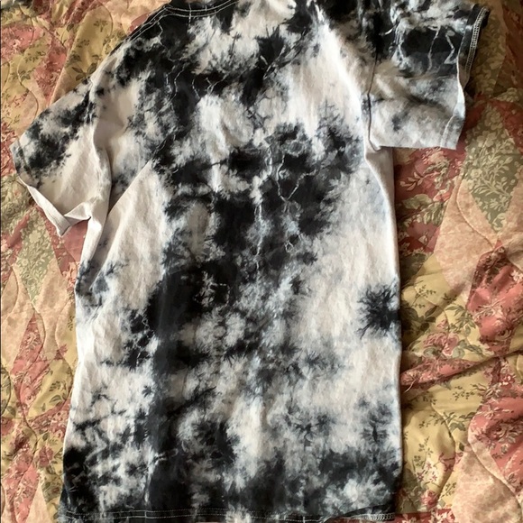 Shirt - Picture 2 of 2